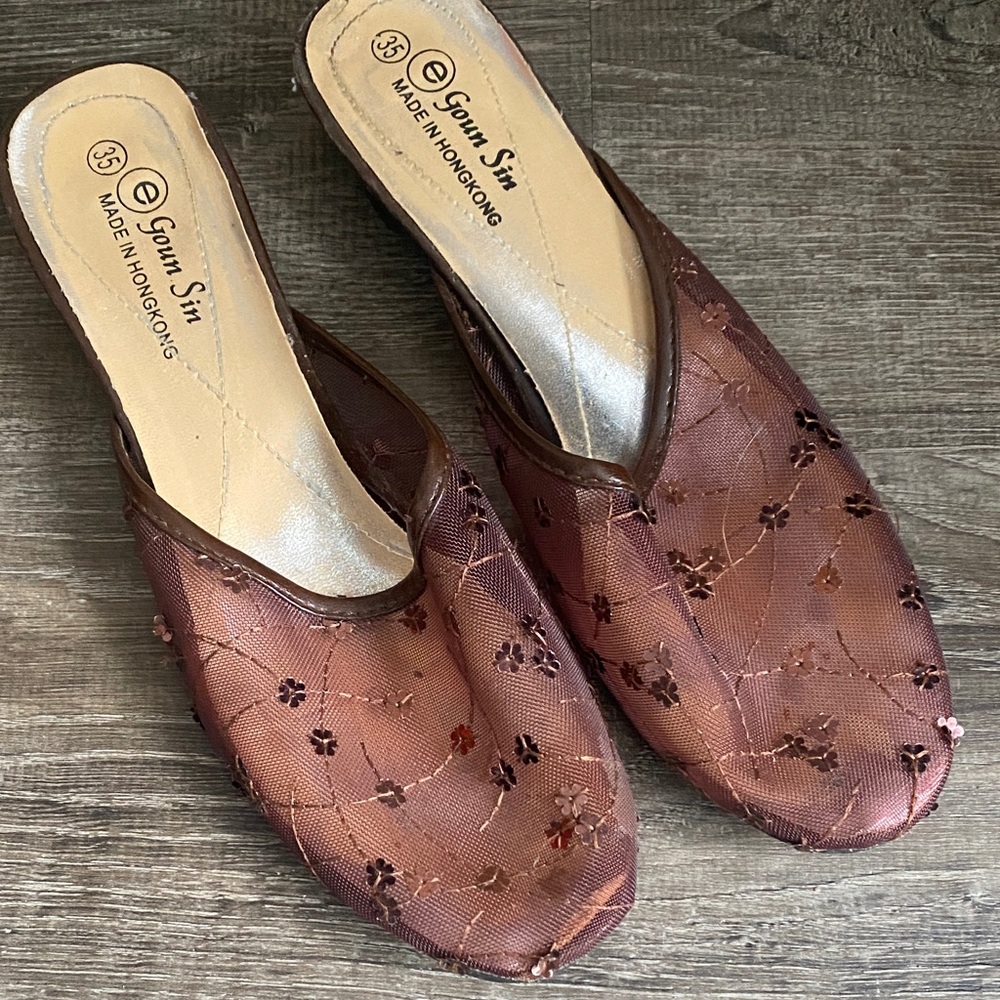 Women's Brown Embroidered Shoes